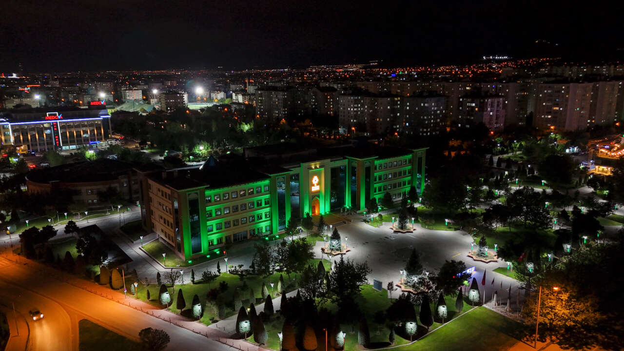 En büyük ilçede Konyaspor’a final desteği! Şehir yeşil-beyaz renklere büründü 2